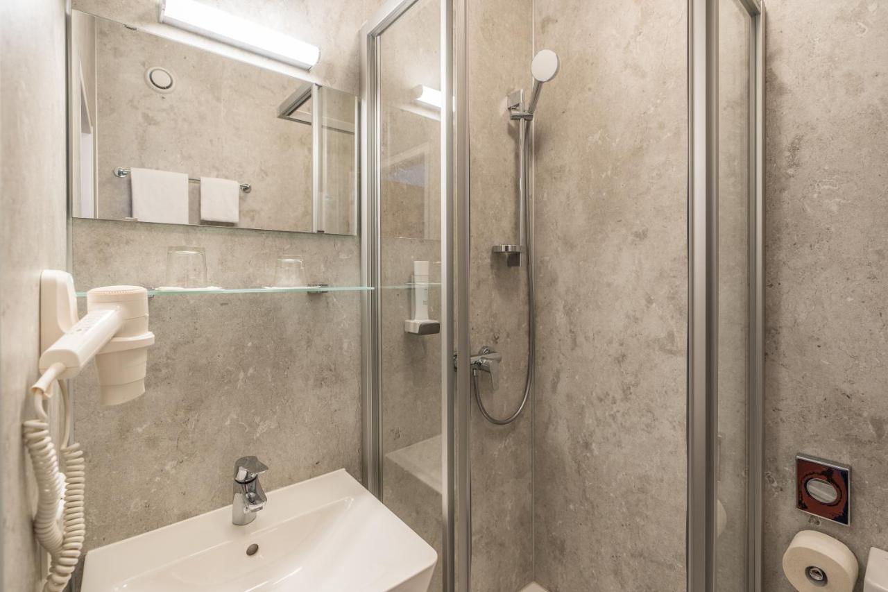 Hotel Kern Buam 3*